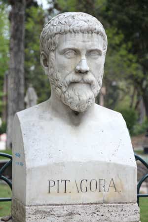 Pythagoras - eine der wichtigsten Personen in der Wissenschaft, ein Horroe für rechenschwache Kinder